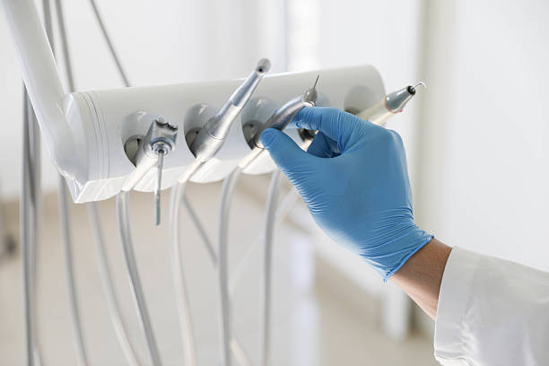 Professional Dental Veneers technician working in Mascoutah, IL